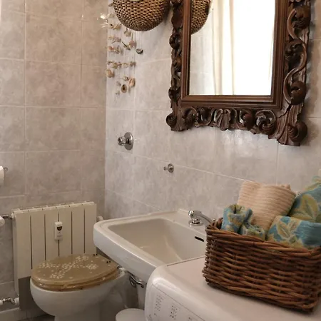 La Conchiglia كيافاري